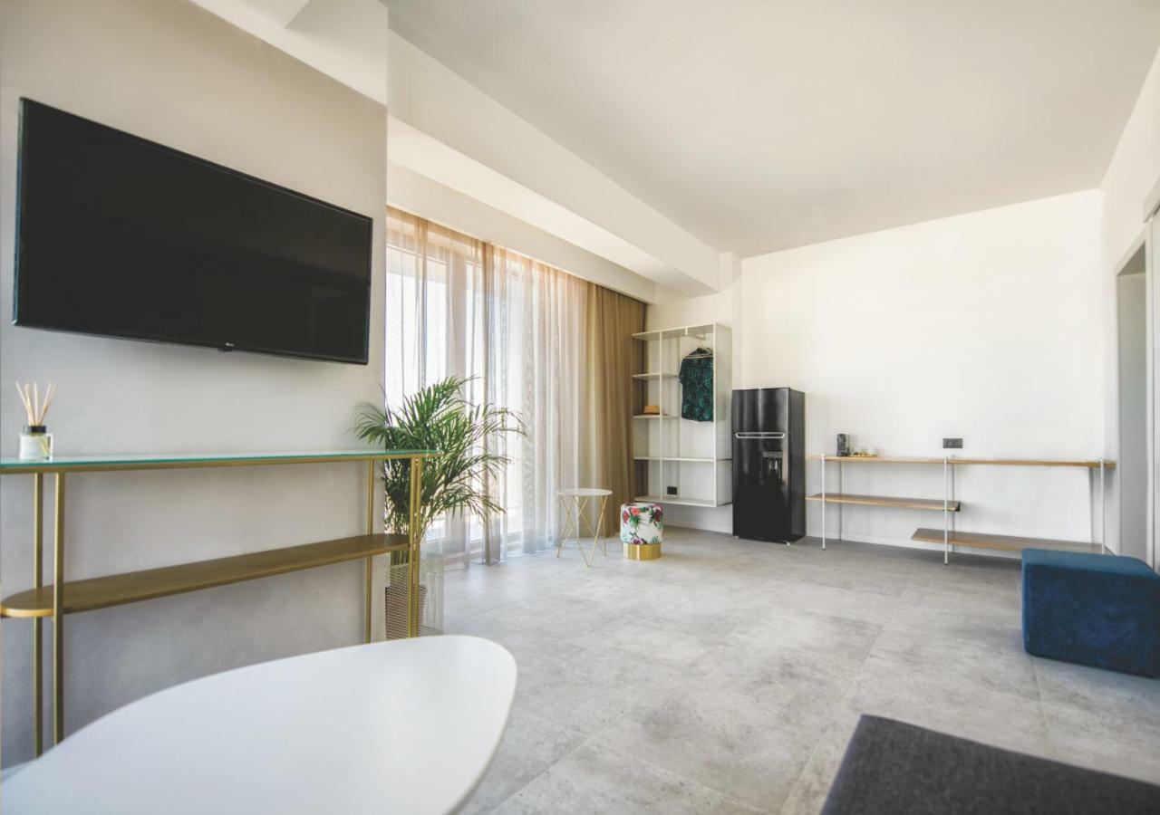 Lemon Cliff Luxury B&B Mamaia Eksteriør bilde