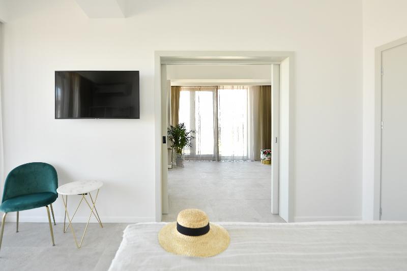 Lemon Cliff Luxury B&B Mamaia Eksteriør bilde